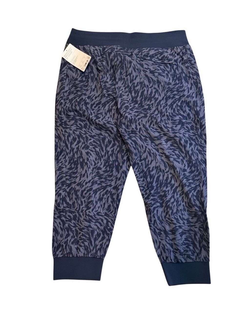 Athleta Trekkie North Printed Crop 23" Joggers New with Tags - Picture 3 of 7